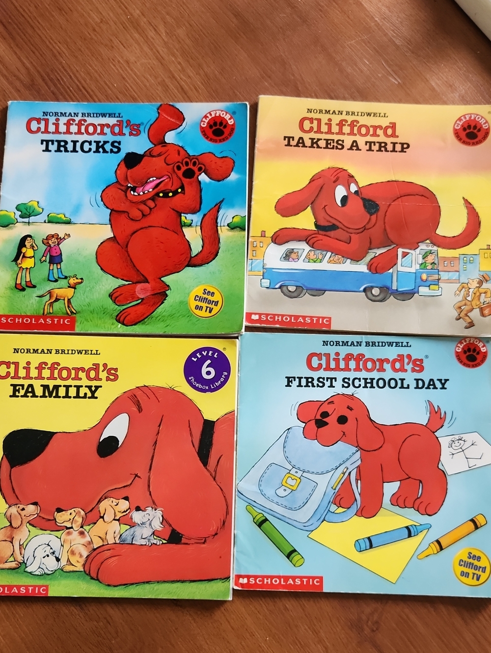 Set Of 4 Clifford children's books